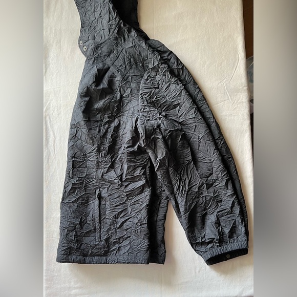 Women's ZENERGY by Chico's Black Full Zip Nylon Jacket Size 3 - Picture 5 of 7